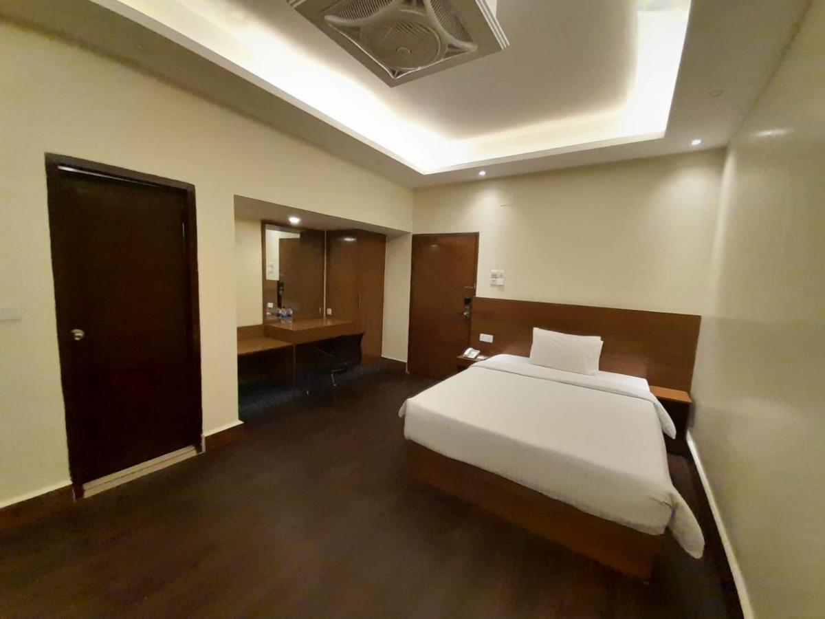 דאהקה Richmond Hotel & Suites מראה חיצוני תמונה