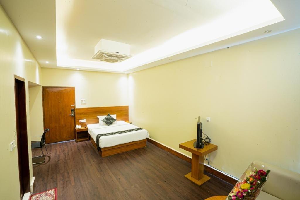 דאהקה Richmond Hotel & Suites מראה חיצוני תמונה