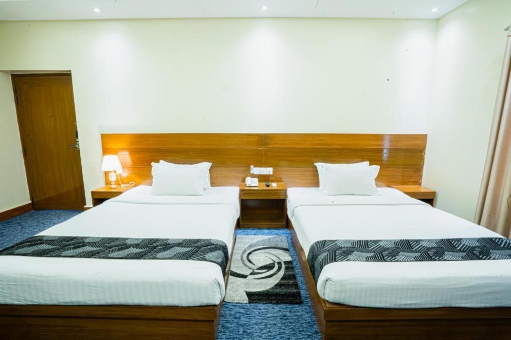 דאהקה Richmond Hotel & Suites מראה חיצוני תמונה