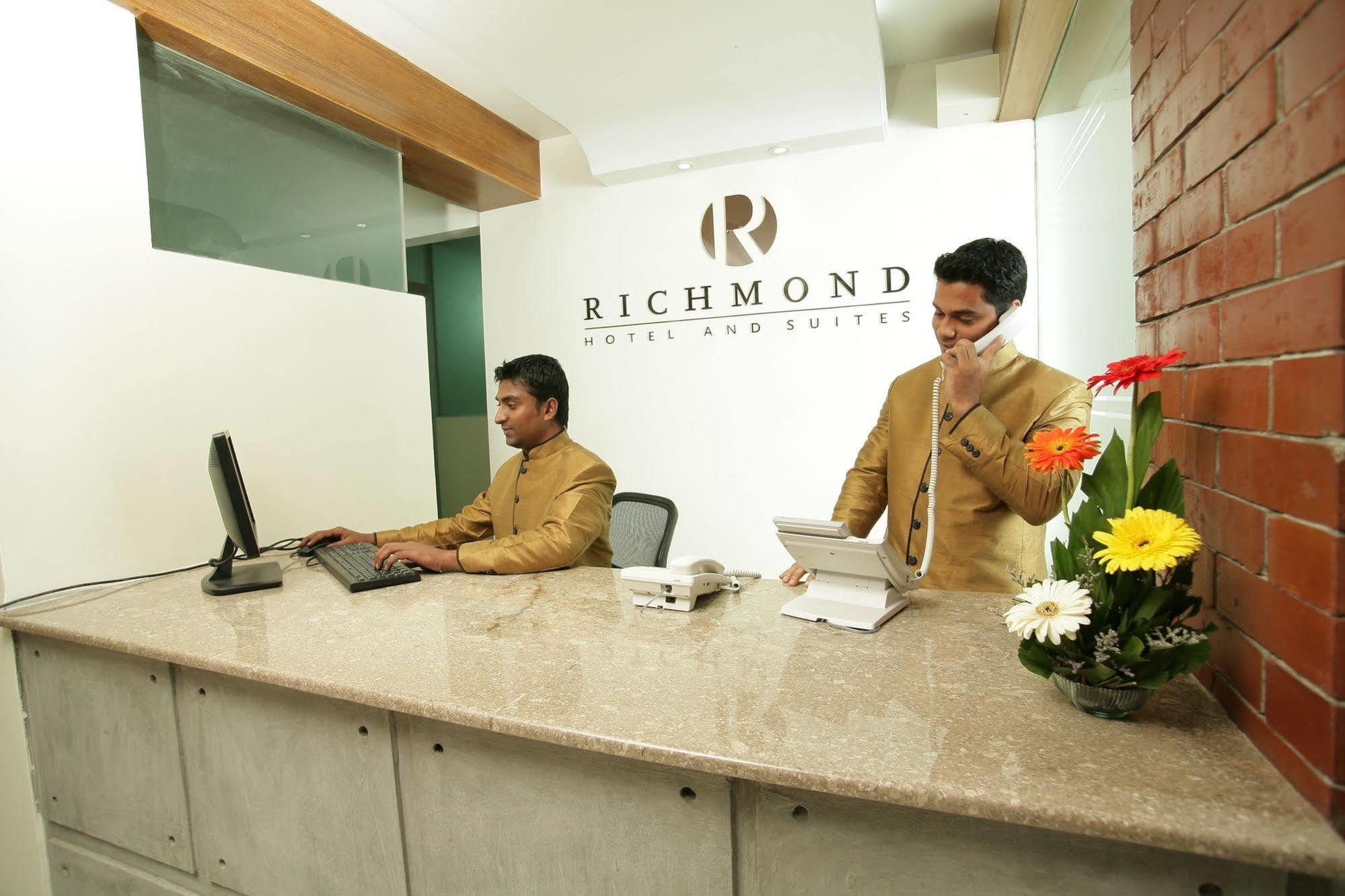 דאהקה Richmond Hotel & Suites מראה חיצוני תמונה