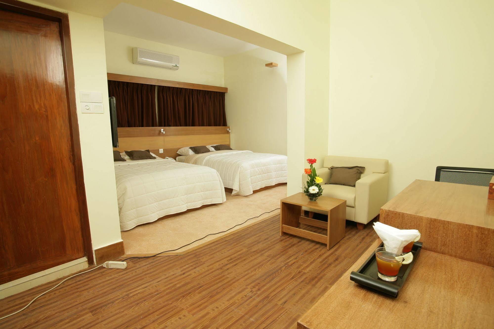 דאהקה Richmond Hotel & Suites מראה חיצוני תמונה