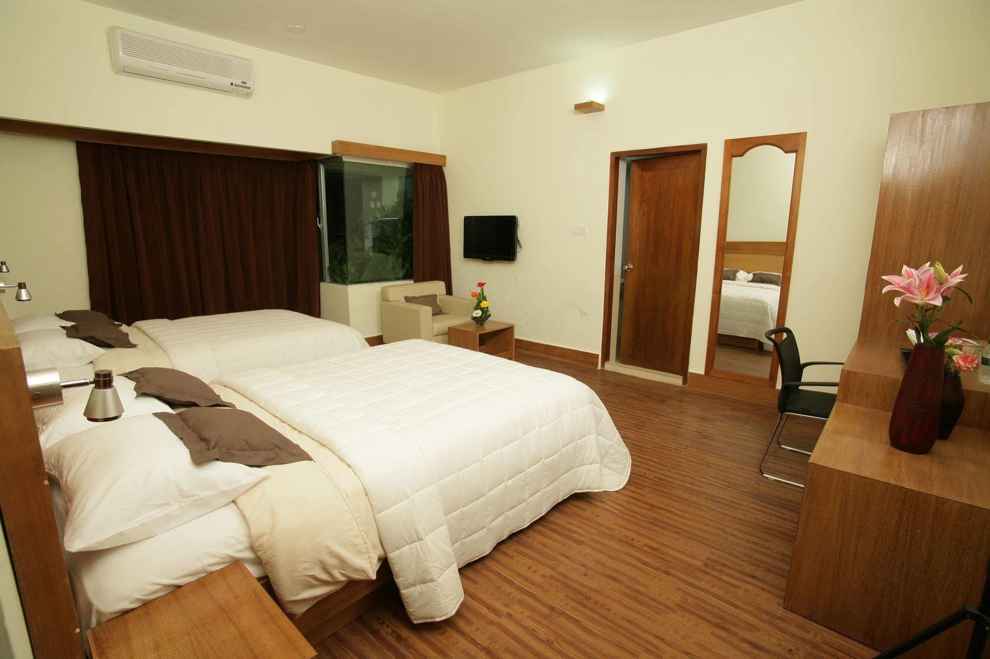 דאהקה Richmond Hotel & Suites מראה חיצוני תמונה