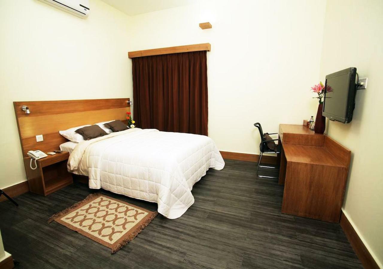 דאהקה Richmond Hotel & Suites מראה חיצוני תמונה