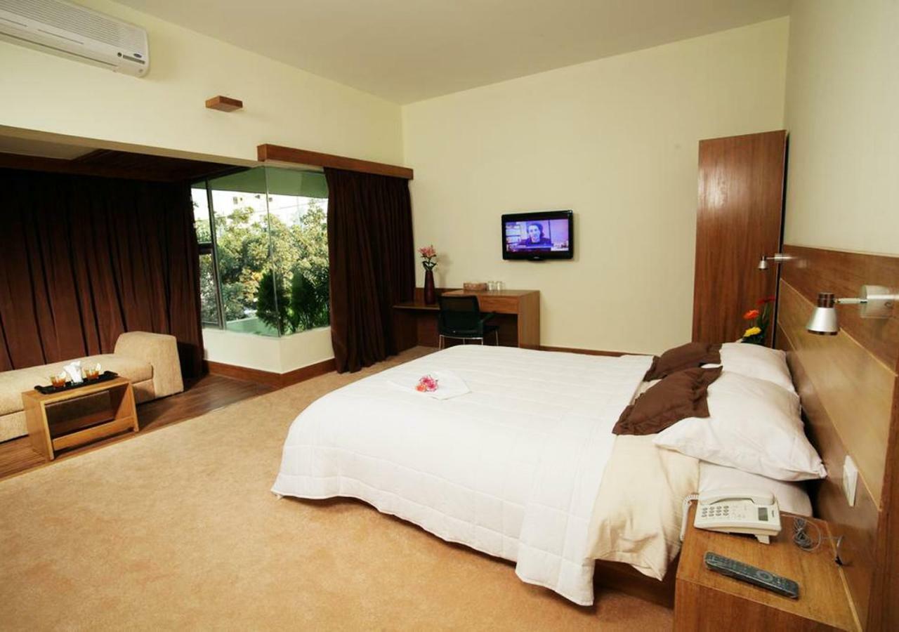דאהקה Richmond Hotel & Suites מראה חיצוני תמונה